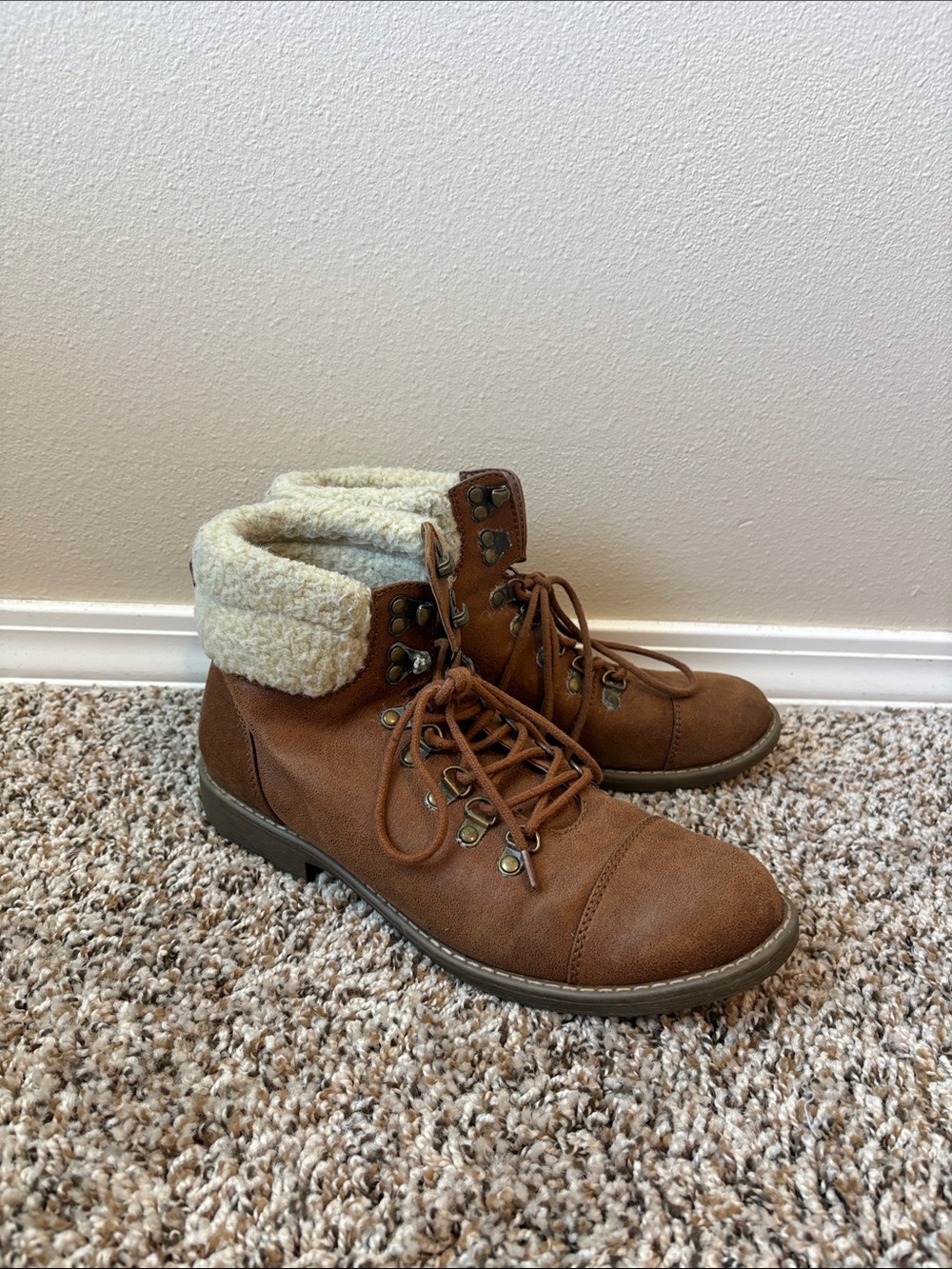 ✨Cliffs Sherpa Booties✨